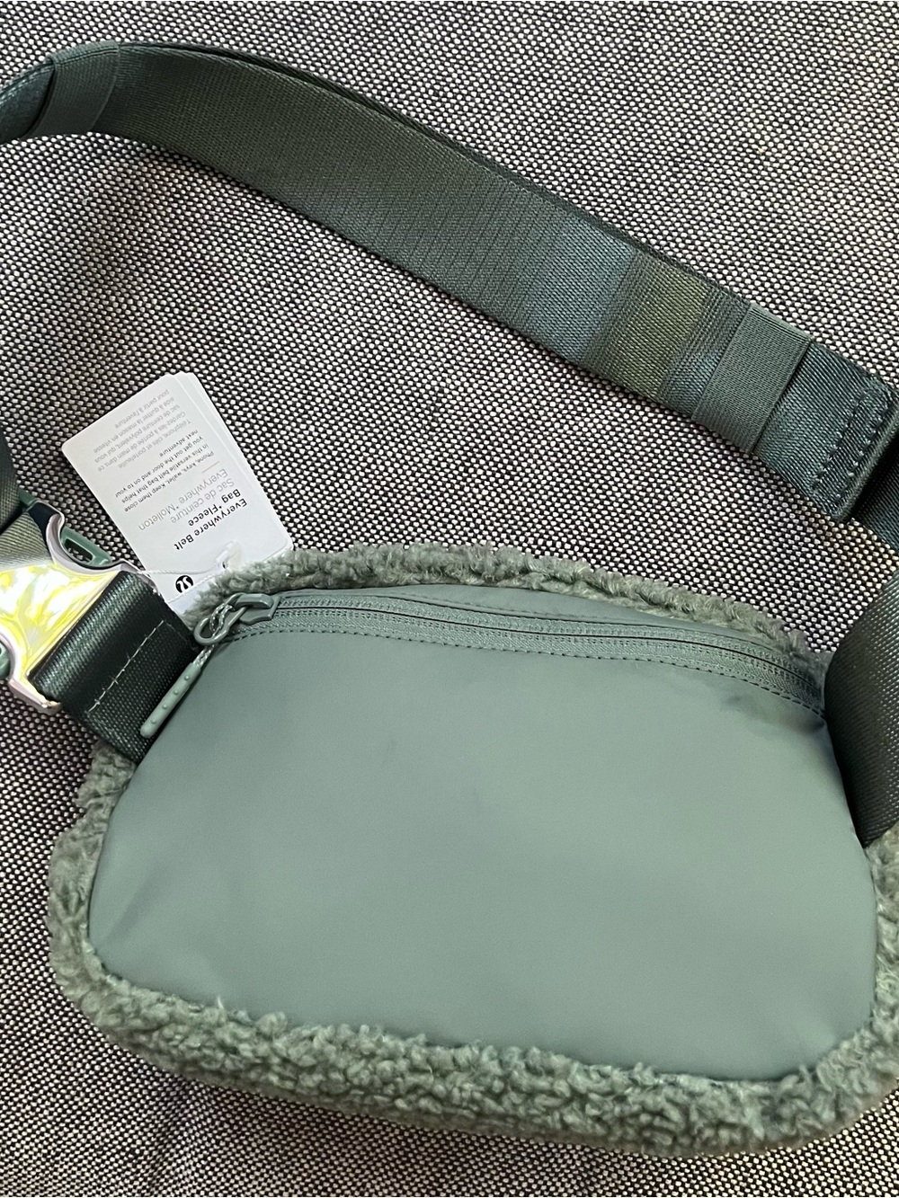 Lululemon Everywhere Fleece Belt Bag - Picture 6 of 8